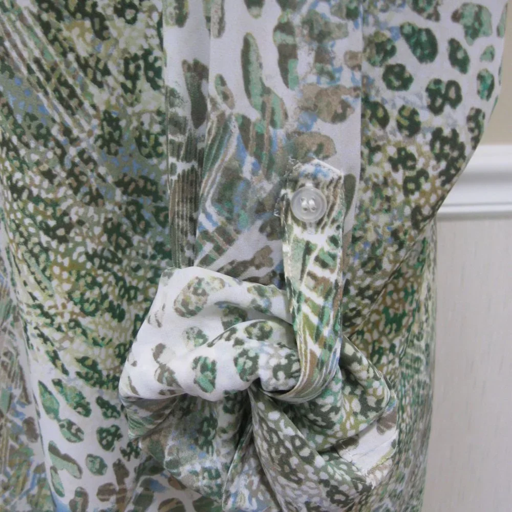 Chicos Animal Print Chiffon Tunic Blouse sz M Jeweled Collar Green Beige - Picture 7 of 12